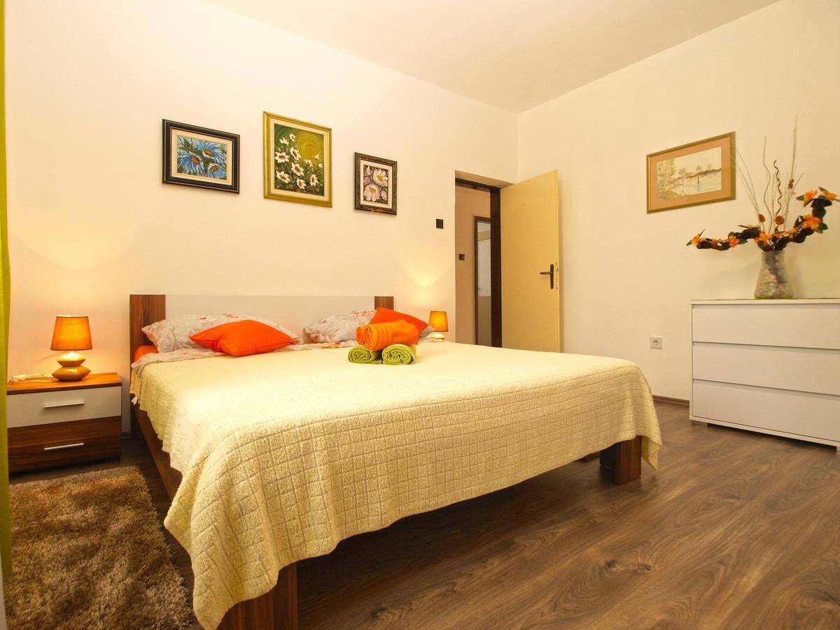 Apartment Luciano 1540 Pula Exterior photo